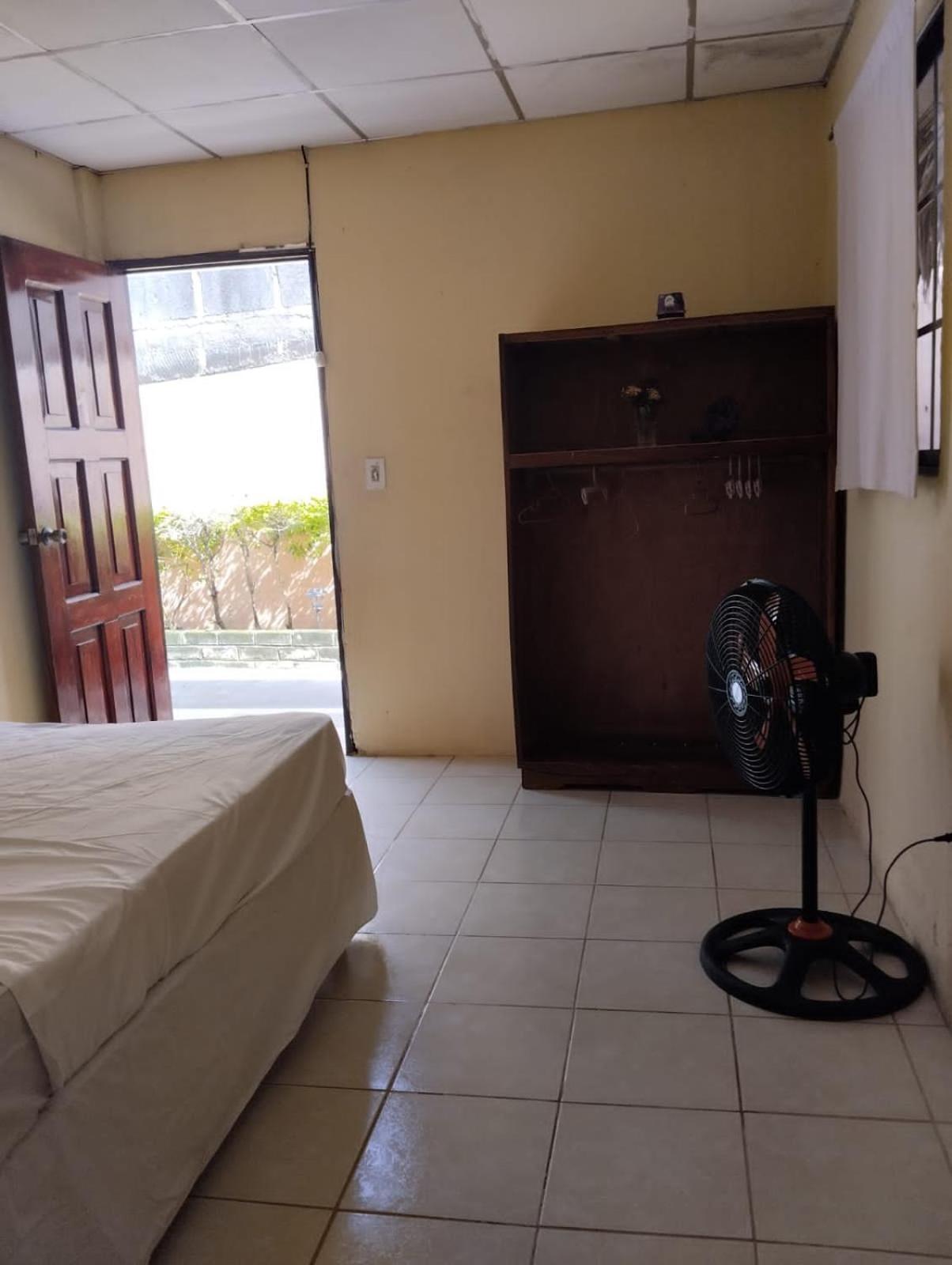 Chill Garrobo El Gigante Quarto foto