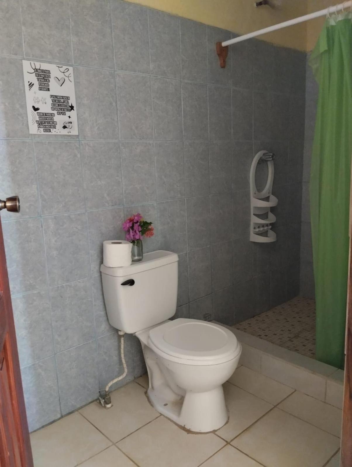 Chill Garrobo El Gigante Quarto foto